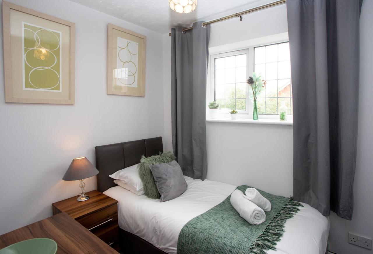 Bicester Serviced Accommodation - Oxfordshire Экстерьер фото